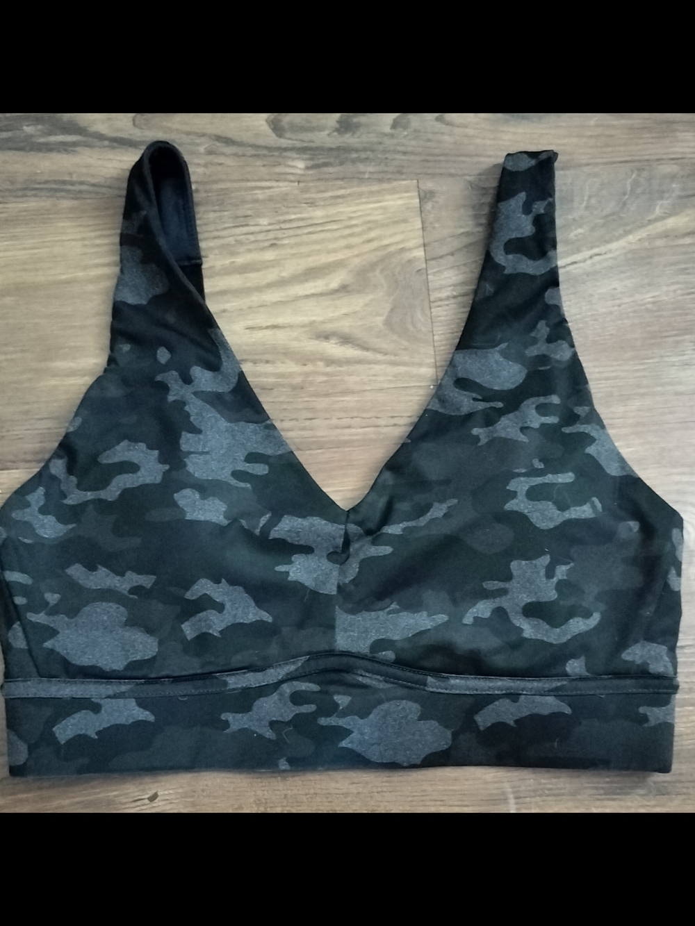 Fabletics Black & Grey Camo Adjustable Sports Bra 🩶🩶
